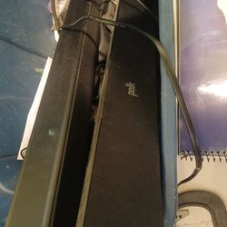 Polk sound bar with speaker and remote