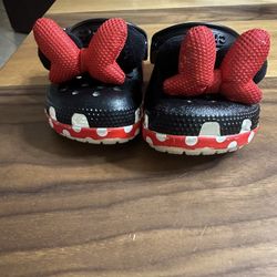 Kids Minnie crocs 