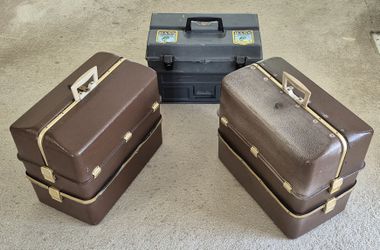FISHING  Tackle Box  UMCO Possum Belly & PLANO Phantom