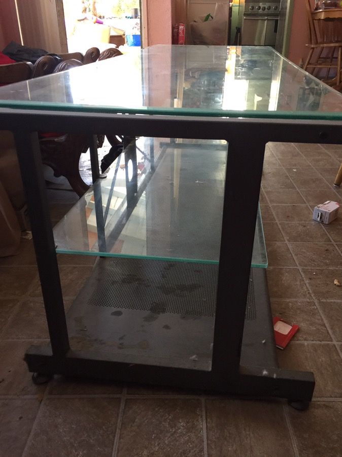Mesa para telenision o sentro bidrio