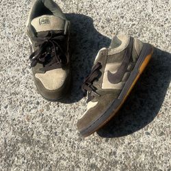 Nike SB Dunk (rare) Size 6Y No Box