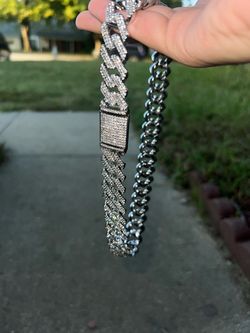 Moissanite chain