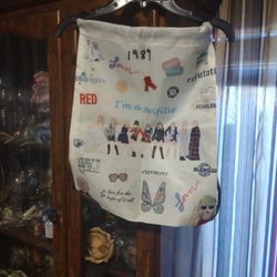 Trabel Back Pac Tailor Swift