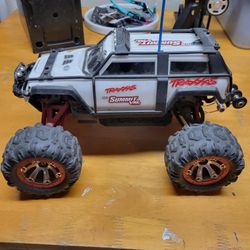 1/16 Traxxas Summit Vxl 4x4 (Highly Modified )