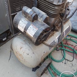 Air Compressor 