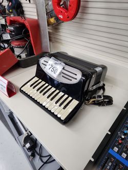 Button accordion