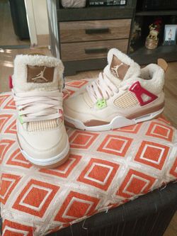 Air Jordan 4  "Where the wild things are" Sneakers