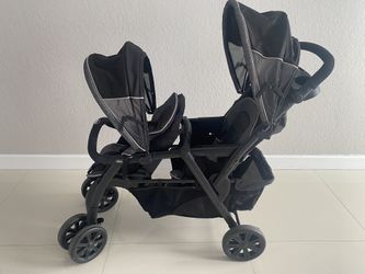 Double Stroller Chicco LIKE NEW CONDITIONS