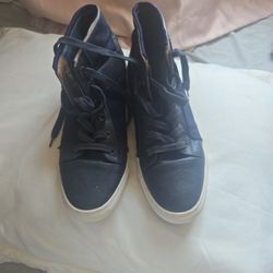 Shoes Size 8