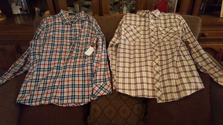 Roca wear long sleeve shirts size 2xl. 25 dollars each