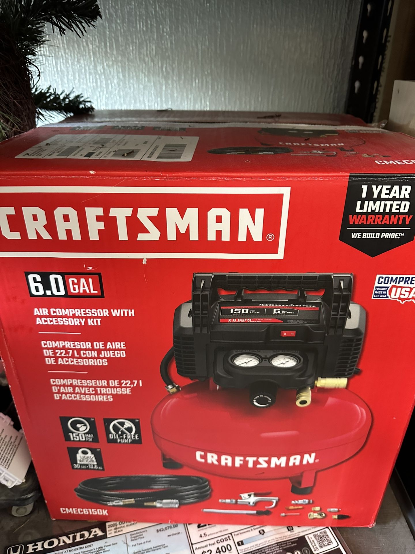 Craftsman 6 Gallon Portable Electric Pancake Air Compressor with Accessory Kit (CMEC6150K).