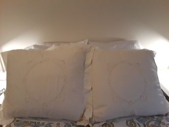 Heirloom pillows (pair)