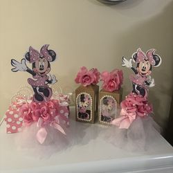 Minnie mouse decor