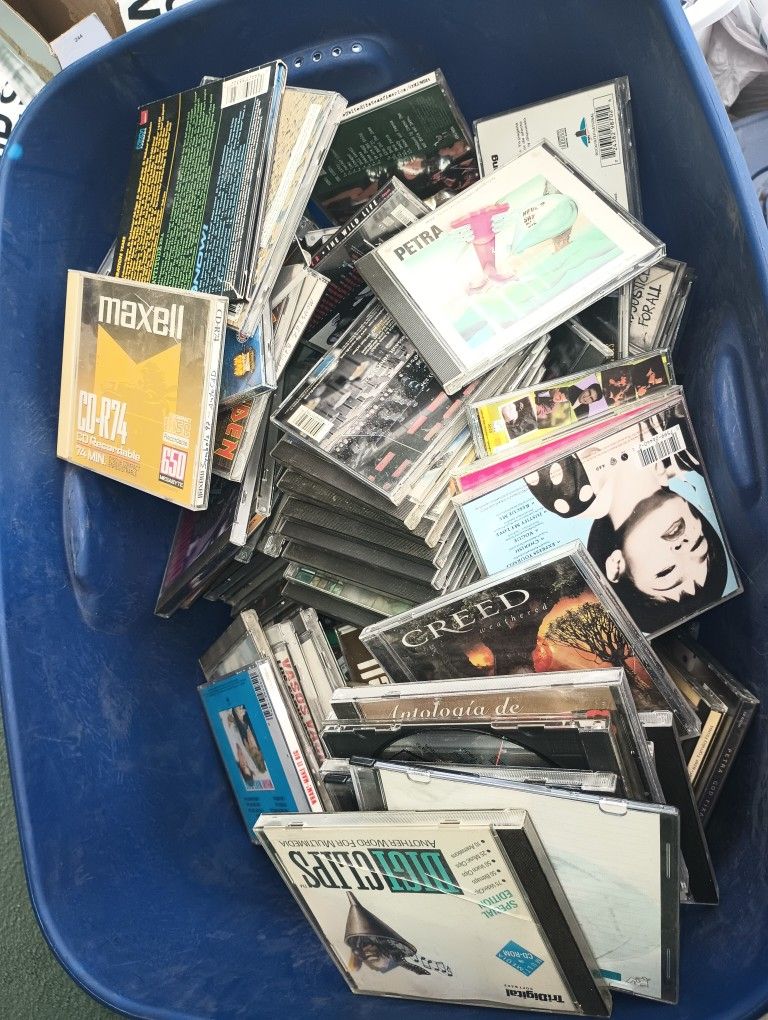 Blu-Ray & CD's Lot