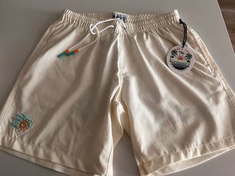 2 Free planet shorts size small