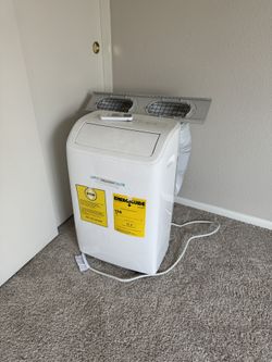 Hisense AC Unit with remote - great condition