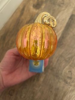 Bath & Body Works pumpkin Wallflower plug in NWT
