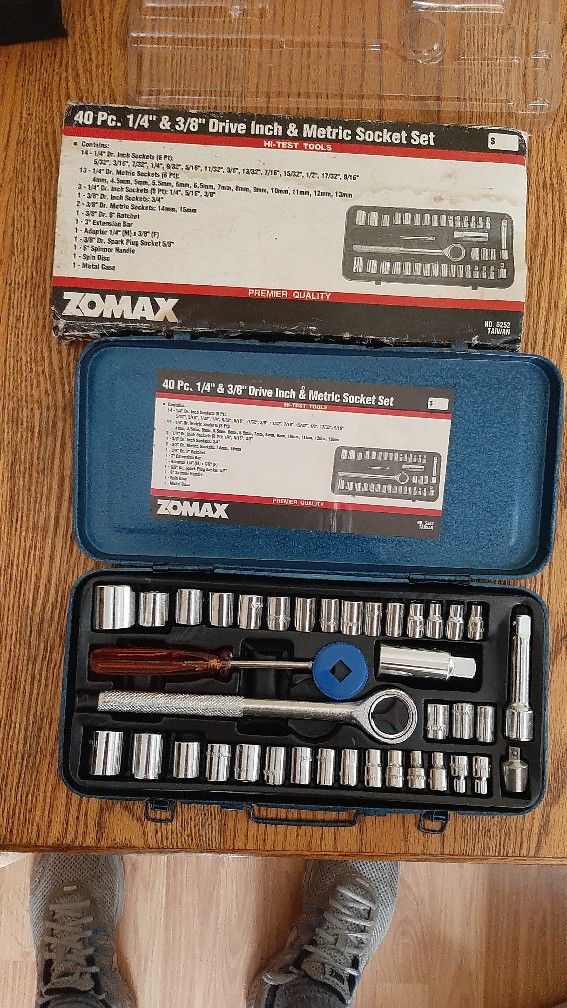 Zomax Inch/metric. 1/4-3/8 Socket Set