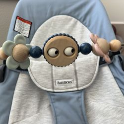 BabyBjörn Bouncer Balance Soft + Google Eyes Toy — Like New!