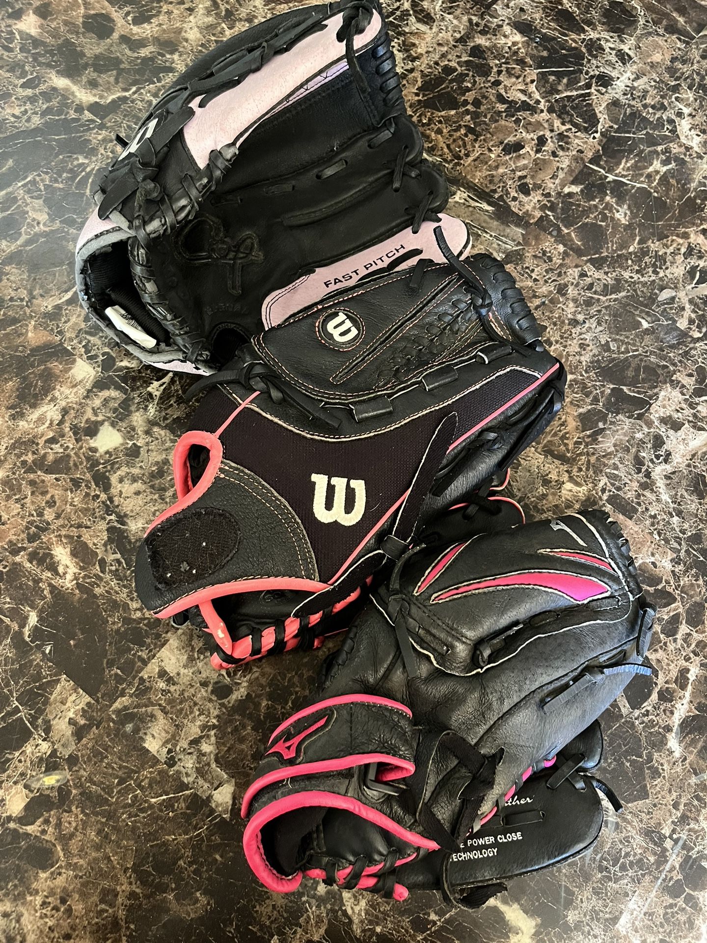 Girls Fast Pitch Softball Gloves Fastpitch Mitt Wilson