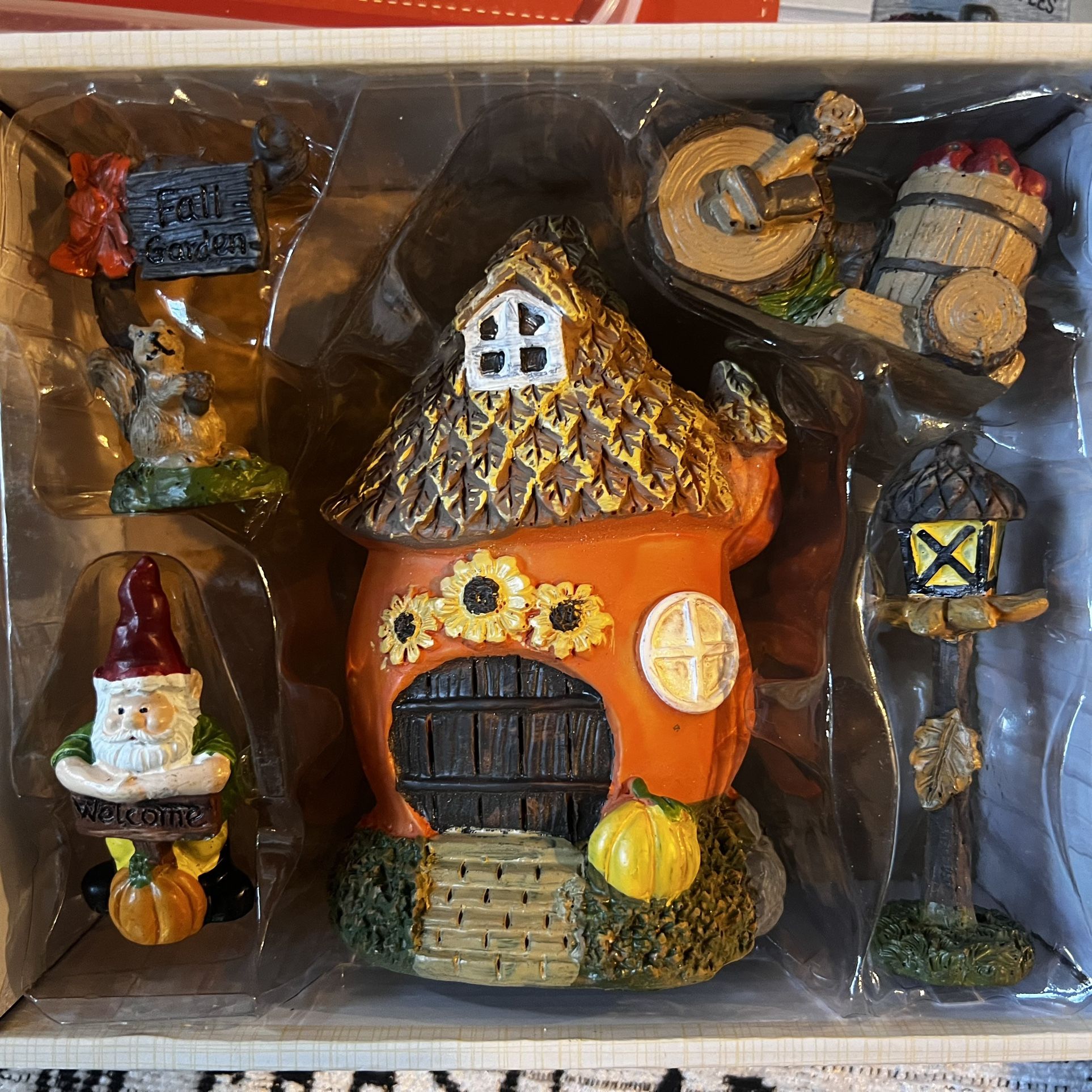 Fall Fairy House Decorations