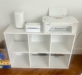 Cube storage shelf