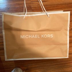 New MK purse