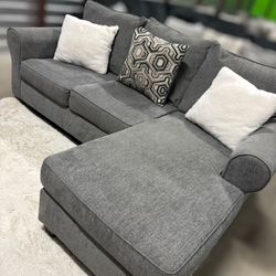 Small Grey Sectional Sofa Couch (DELIVERY AVAILABLE)
