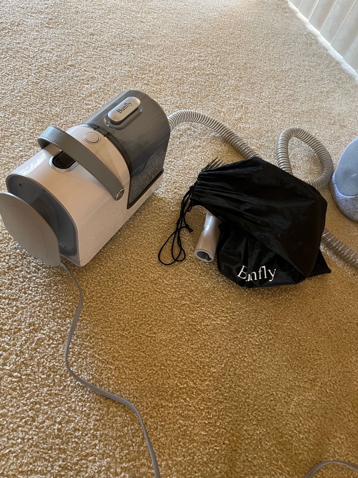Free Bunfly Dog Groom Vacuum.. needs new blade