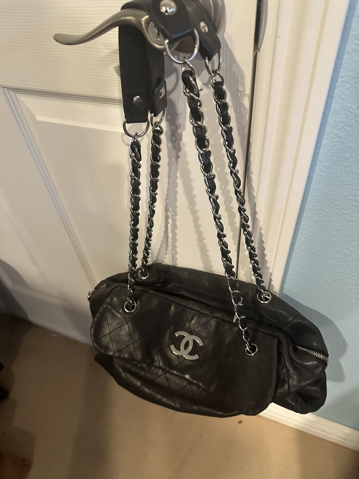 Vintage Black Chanel Shoulder Bag 