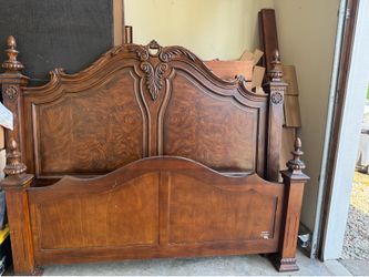 Hooker bed room set
