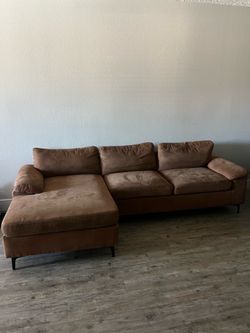 Brown L-Shape Sectional Couch w/ Chaise