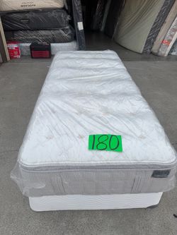 Aireloom Pillow Top Twin Mattress with Box Spring