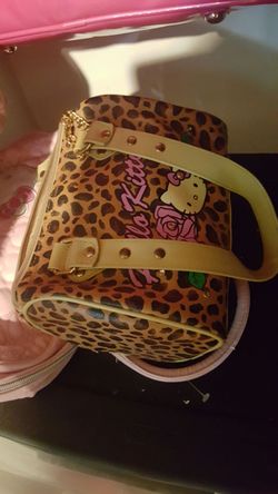 Hello kitty purse