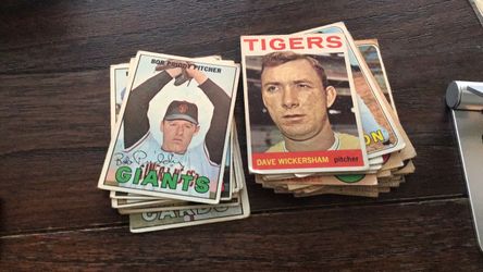 1960’s Topps baseball cards lot