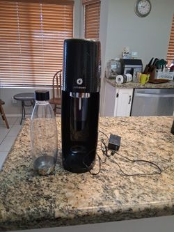 SodaStream Sparkling Water Maker Black
