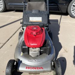 Honda Self-Propelled Lawnmower