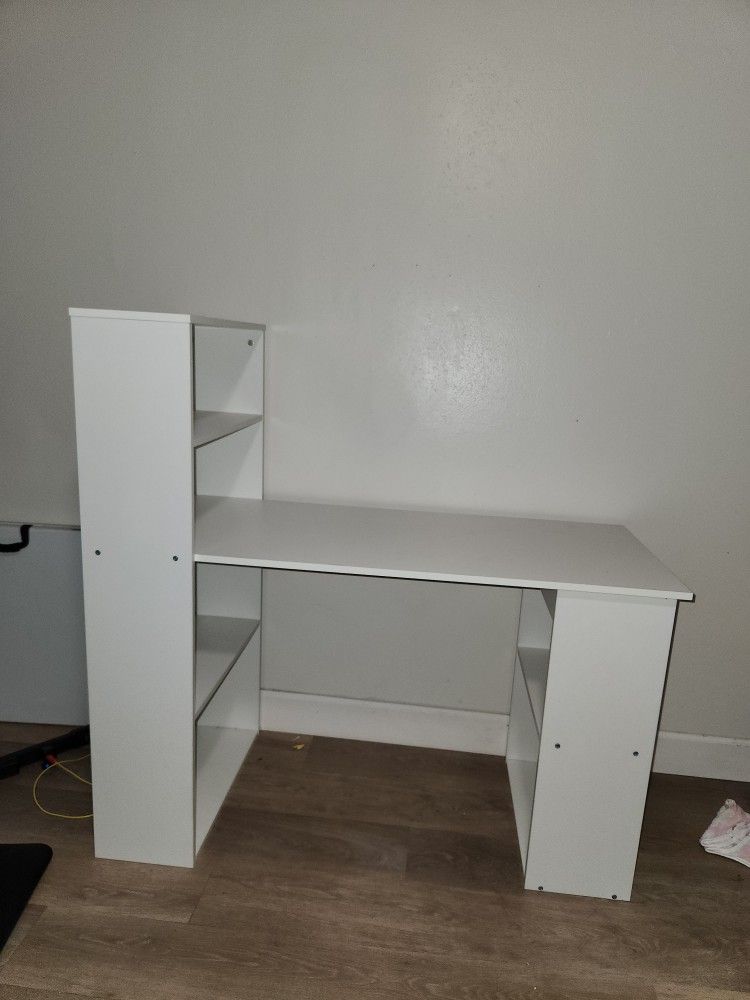 Computer Desk=mesa De Computer