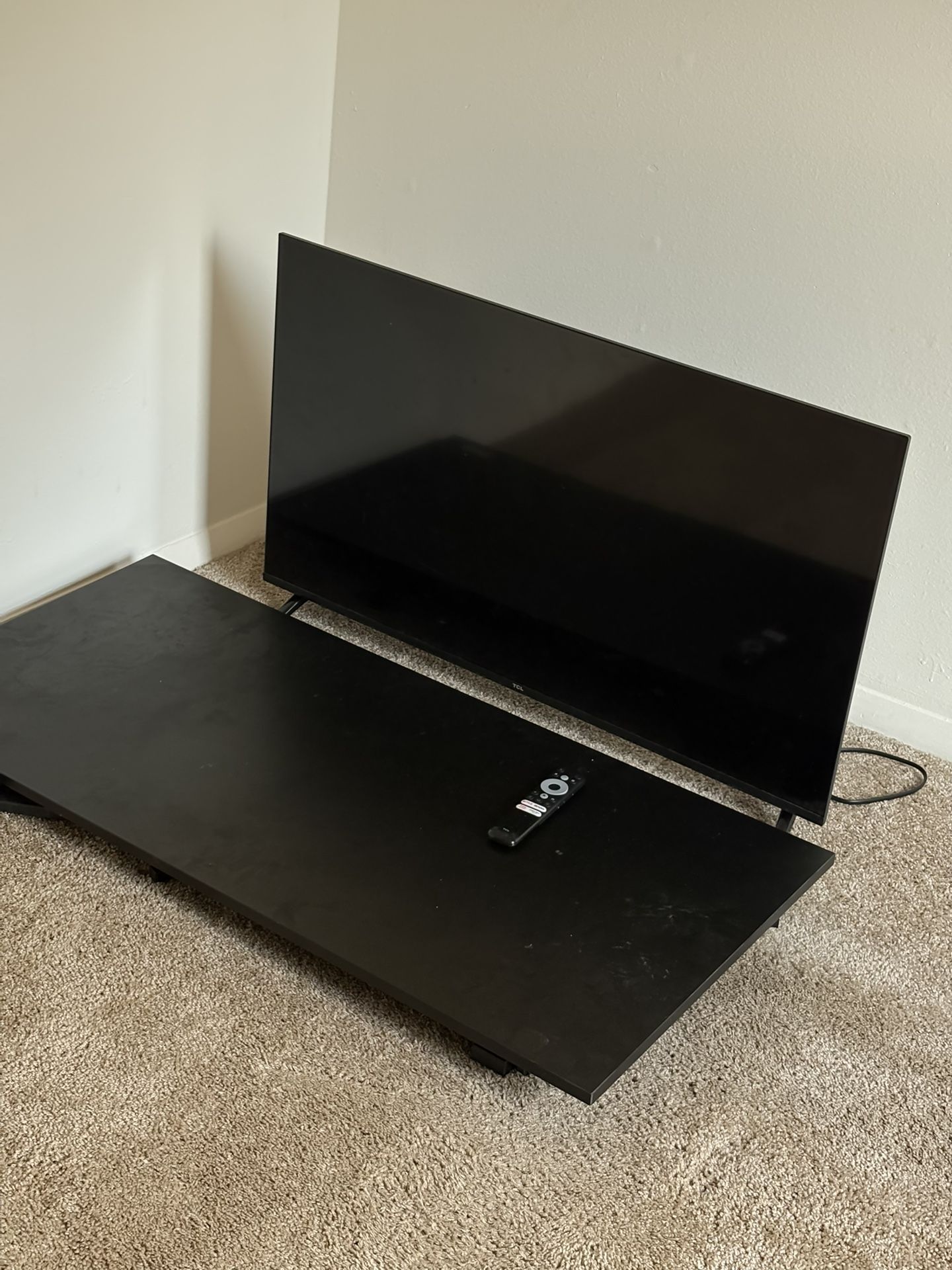 TCL Smart Tv W/ Desk