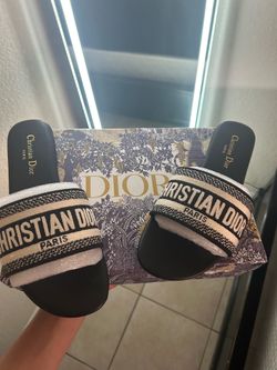 (NEW) Christian Dior Sandals Size 8-9