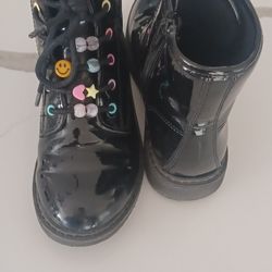 Girls Beaded Lace Up Booties - black