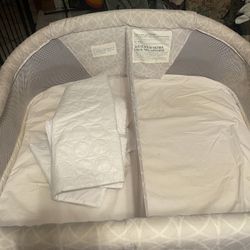 Halo Twin Bassinet 