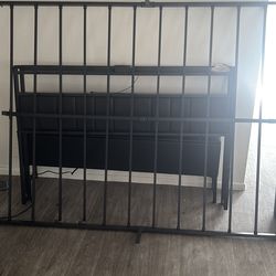 Bed and bed frame (queen)