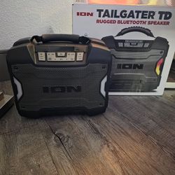 Ion tailgate speaker