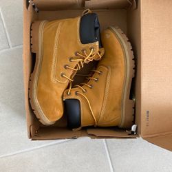 Work Boots - USA MENS 7