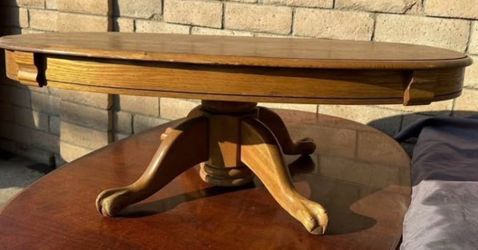 Antique Oval Wood Coffee Table with Claw Feet