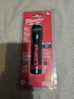 Milwaukee 325 Lumens LED Aluminum Flashlight 2107. new  