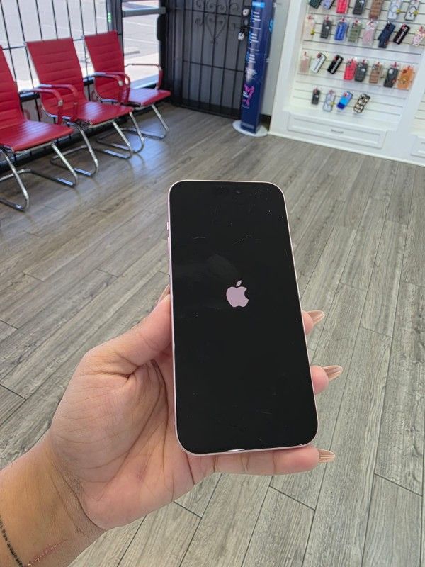 Iphone 15 PLUS 128GB Att Or Cricket Only! Financing Available Only 50 Down‼️