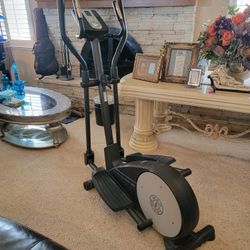 380 Golds Gym Eliptical Exercise Machine