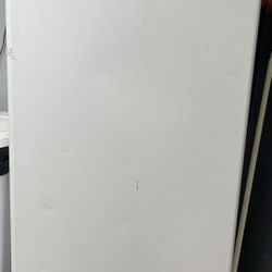 Small Kenmore Freezer, 7.5 Cu. Ft. 